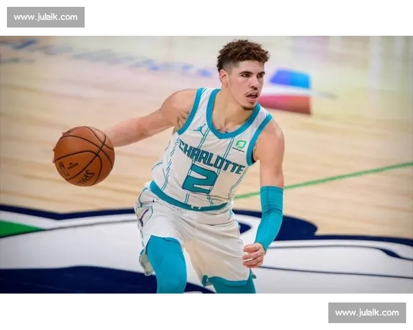 黄蜂迎战快船焦点对决青春速度与豪强实力正面碰撞赛场悬念拉满